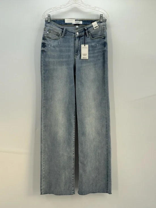 Judy Blue Light Wash Straight Fit Leg High Rise Distressed Denim Classic Fit - Picture 13 of 16